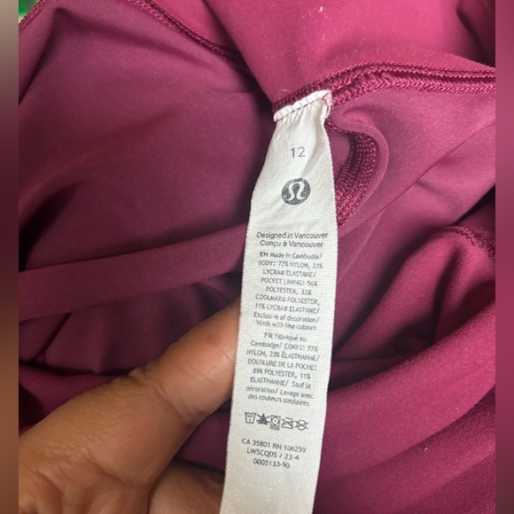 LULULEMON | wunder under high rise tight 28 inch | size 12 - Picture 6 of 6